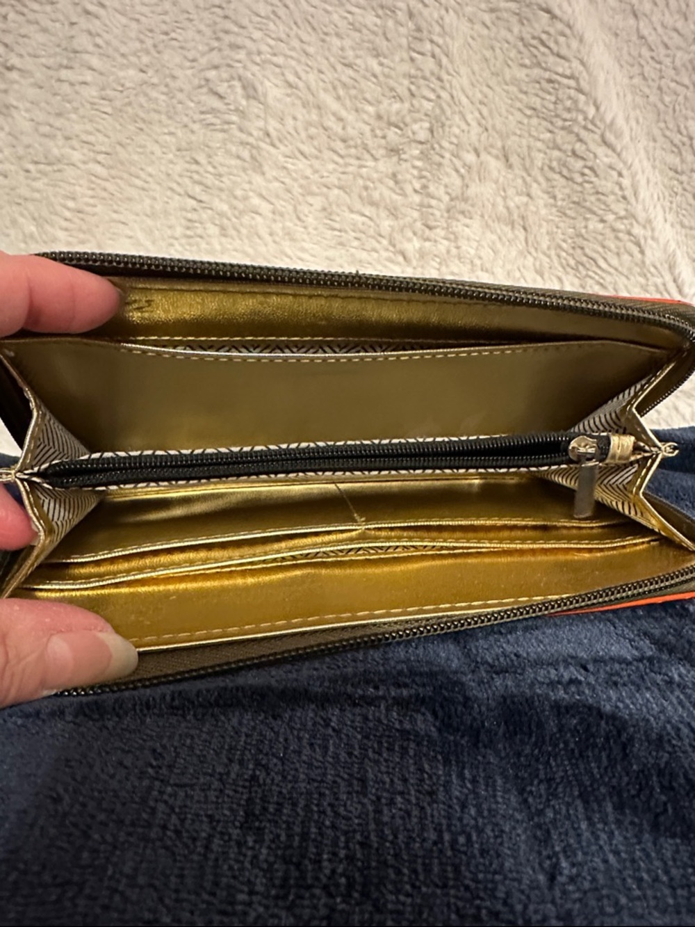 Steve Madden Orange Patent Zip Wallet with Gold Plaque - Picture 5 of 6